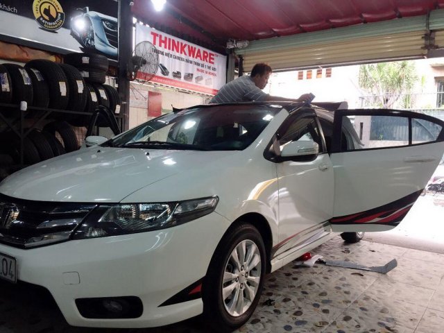 Bán Honda City sản xuất năm 2014, màu trắng