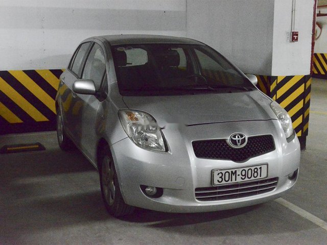 Bán xe Toyota Yaris sản xuất năm 2008, màu bạc, xe nhập, 340tr0