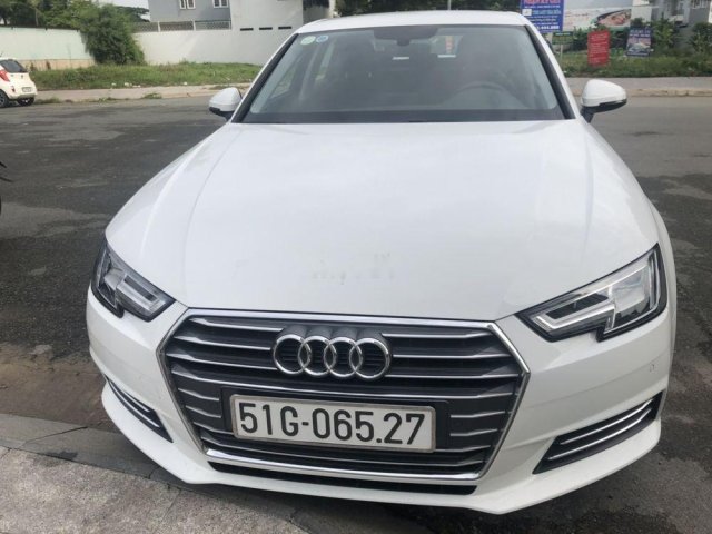 Bán Audi A4 sản xuất năm 2018, màu trắng, nhập khẩu nguyên chiếc như mới0