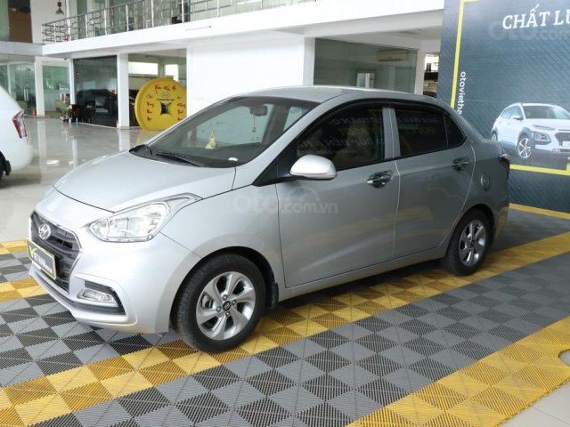 Bán xe Hyundai Grand i10 1.2MT đời 2018, màu bạc, giá 388tr