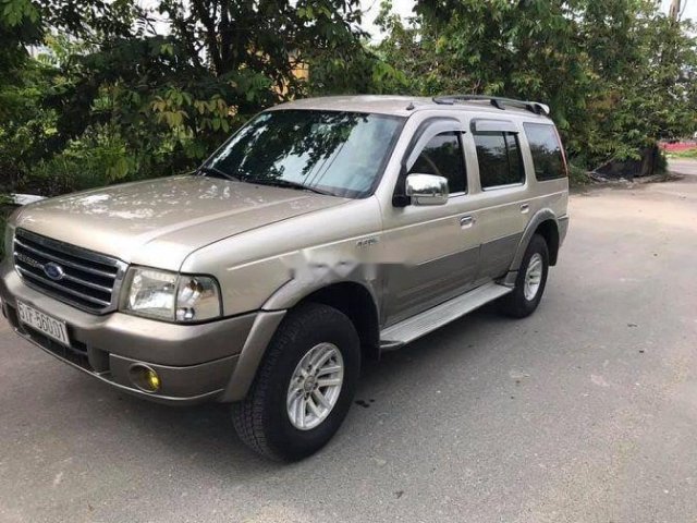 Cần bán xe Ford Everest đời 2005, giá chỉ 270 triệu0