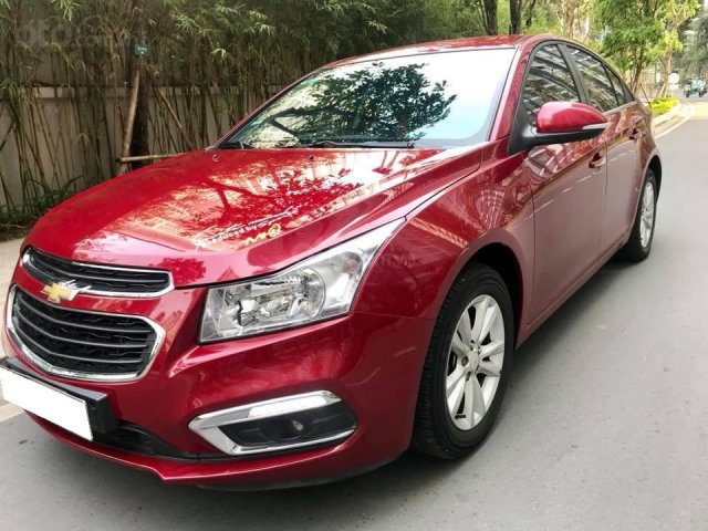 Bán xe Cruze 2016, số sàn, màu đỏ, xe còn mới ken xà ben luôn0