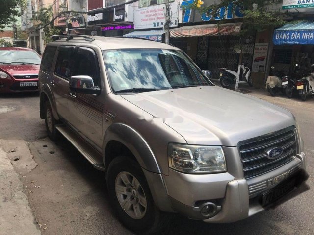 Cần bán gấp Ford Everest sản xuất năm 2008, xe nhập số sàn, giá 373tr