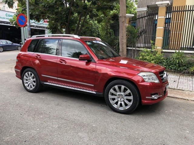 Bán xe Mercedes GLK300 sản xuất 2009, màu đỏ, xe nhập, giá tốt