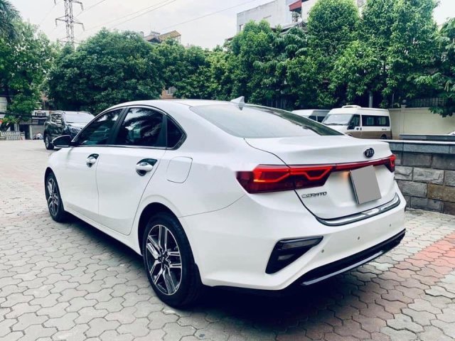 Bán Kia Cerato đời 2019, màu trắng0