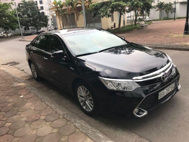 Chính chủ bán lại xe Toyota Camry 2017, màu đen