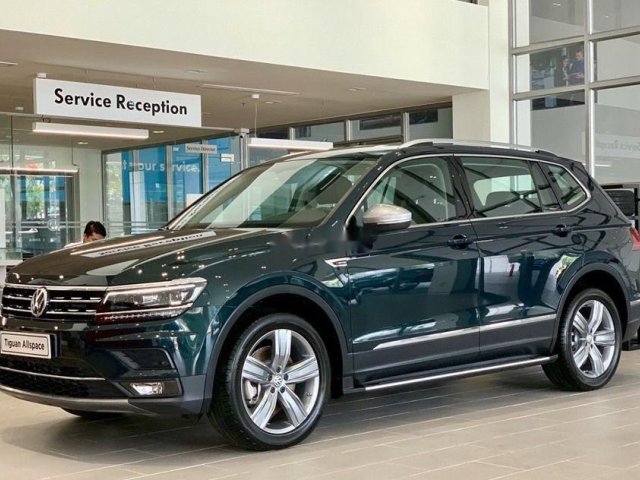 Cần bán xe Volkswagen Tiguan năm sản xuất 2019, màu xanh lục, nhập khẩu nguyên chiếc