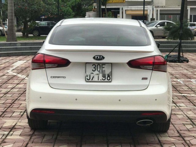 Bán Kia Cerato đời 2016, màu trắng chính chủ, 550tr0