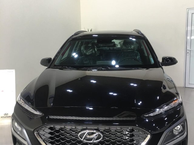 Hyundai Kona TC 2019, màu đen, giá cực tốt, sẵn xe giao ngay, hỗ trợ trả góp chỉ 200tr nhận xe0