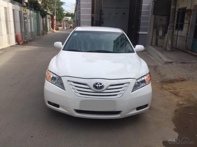 Cần bán Toyota Camry sản xuất 2007, màu trắng, nhập khẩu0