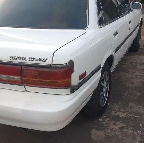 Bán Toyota Camry sản xuất 1987, màu trắng, nhập khẩu0