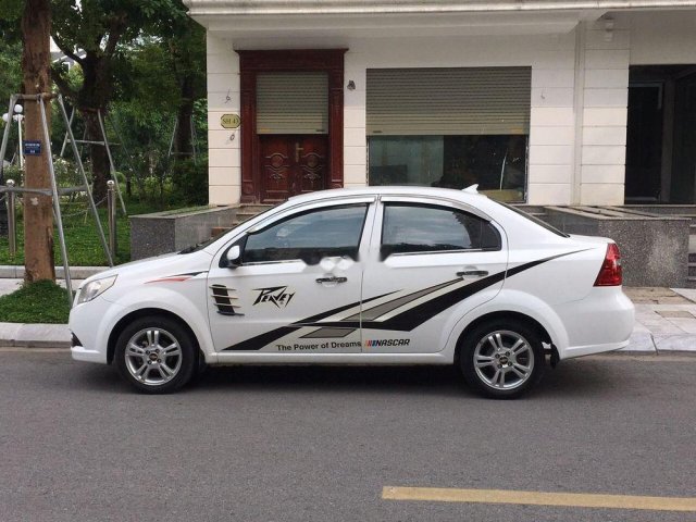 Bán Chevrolet Aveo MT 2013, màu trắng, giá chỉ 255 triệu0