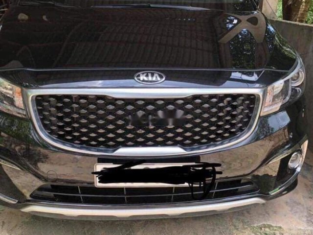 Cần bán lại xe Kia Sedona sản xuất năm 2018, 950tr0