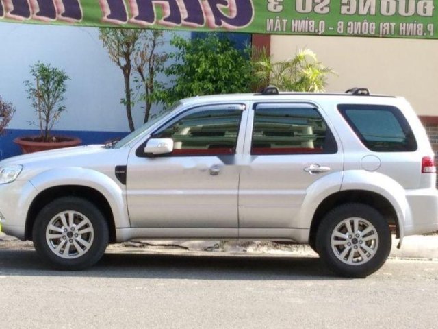 Bán Ford Escape AT sản xuất 2012, màu bạc