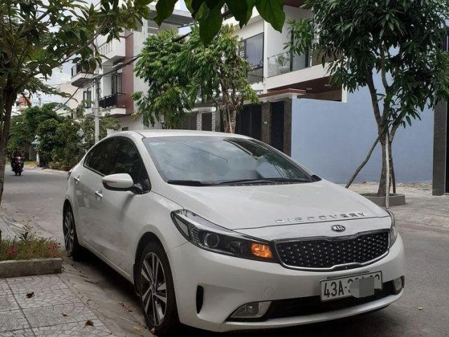 Bán ô tô Kia Cerato 1.6 MT đời 2018, màu trắng, nhập khẩu nguyên chiếc chính chủ, giá tốt0