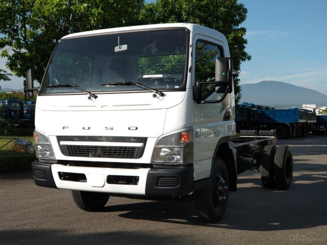 Bán xe tải Fuso Canter 6.5 E4 đời 2019, miễn phí thuế trước bạ, bảo hiểm dân sự0