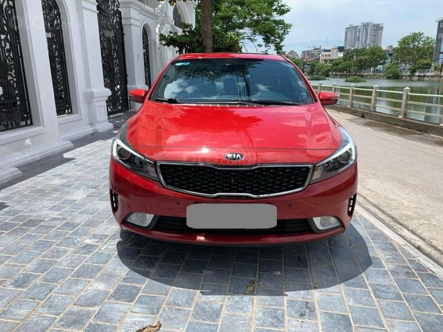 Bán xe Kia Cerato sản xuất 2017, màu đỏ0