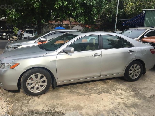 Bán xe Toyota Camry sản xuất 2008, màu bạc, xe nhập, giá 450tr