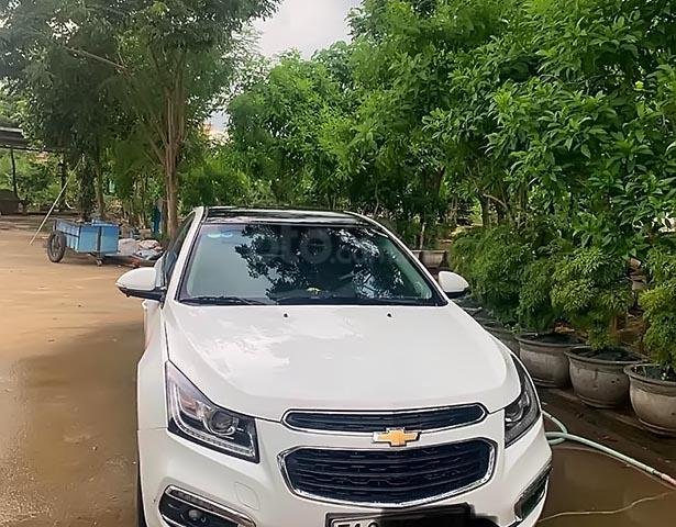 Bán xe Chevrolet Cruze sản xuất 2016, màu trắng