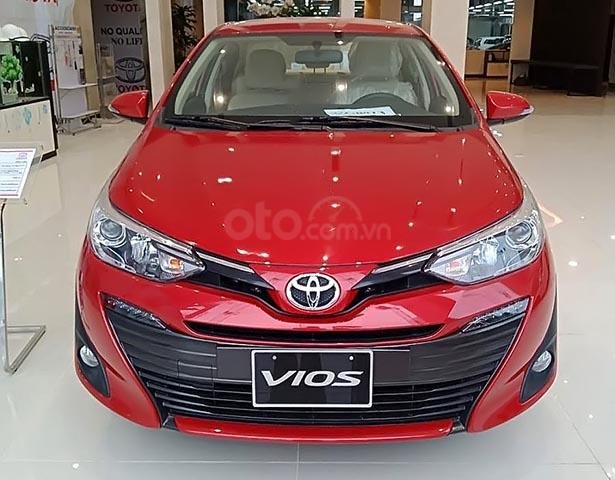 Bán ô tô Toyota Vios đời 2019, màu đỏ0