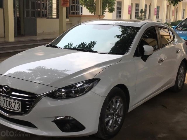 Chính chủ bán Mazda 3 1.5 AT năm 2017, màu trắng