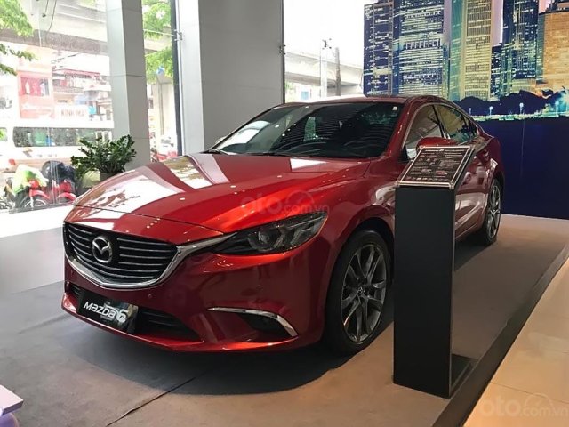 Cần bán Mazda 6 2.5L Premium 2018, màu đỏ