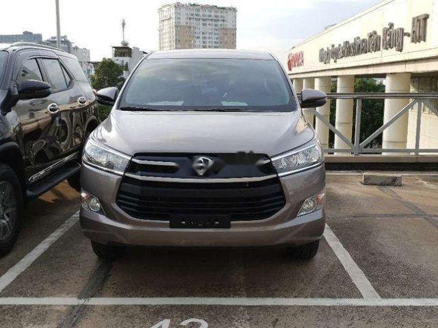 Bán Toyota Innova sản xuất 2019, giá cạnh tranh