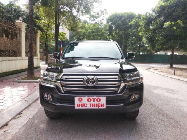 Bán Toyota Land Cruiser VX 4.6 V8 sản xuất 2017, màu đen, nhập khẩu0