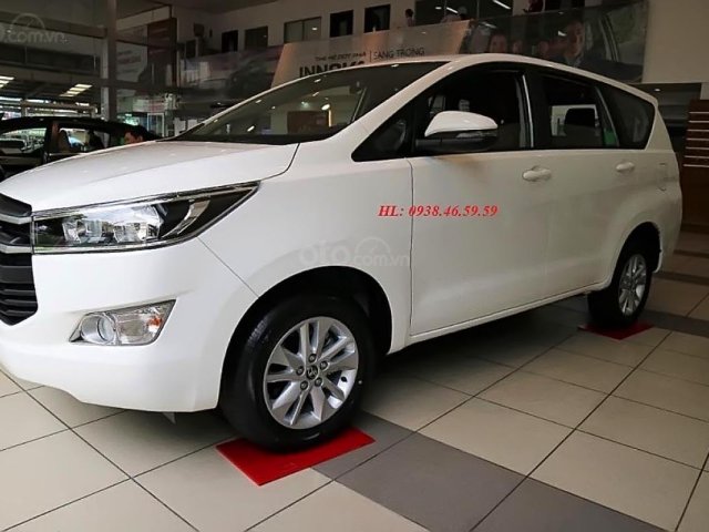 Bán xe Toyota Innova 2.0E đời 2019, màu trắng