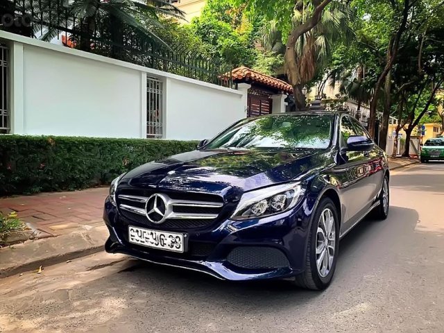 Gia đình bán Mercedes C200 đời 2016, màu xanh lam0