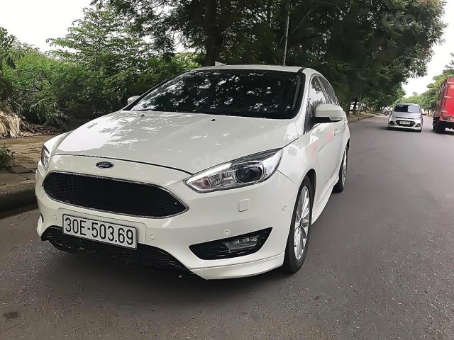 Bán xe cũ Ford Focus Sport 1.5L 2017, màu trắng