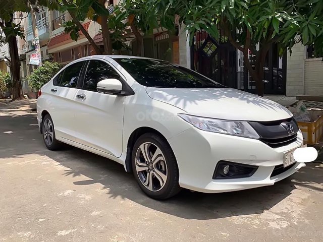 Cần bán Honda City 1.5 AT 2017, màu trắng  