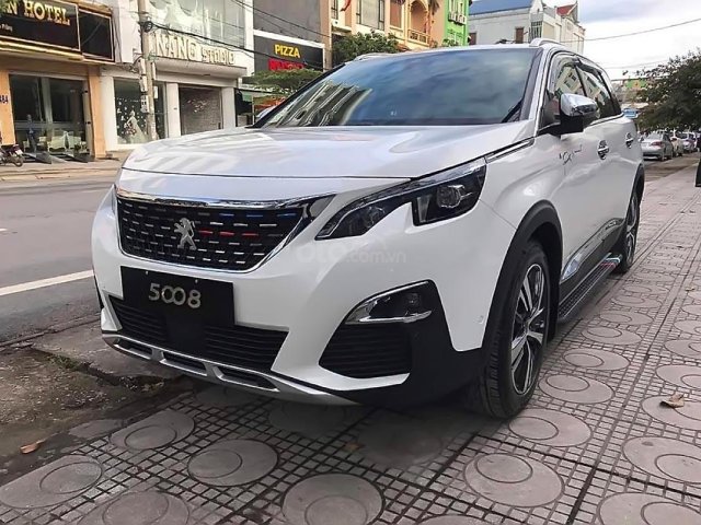 Bán xe Peugeot 5008 1.6 AT đời 2019, màu trắng0