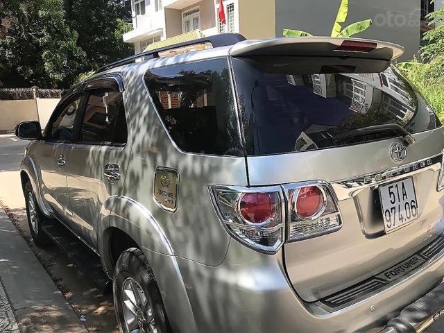 Bán Toyota Fortuner 2014, màu bạc, giá cạnh tranh0