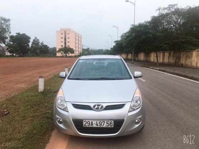 Cần bán lại xe Hyundai i20 đời 2012, màu bạc, nhập khẩu nguyên chiếc chính chủ