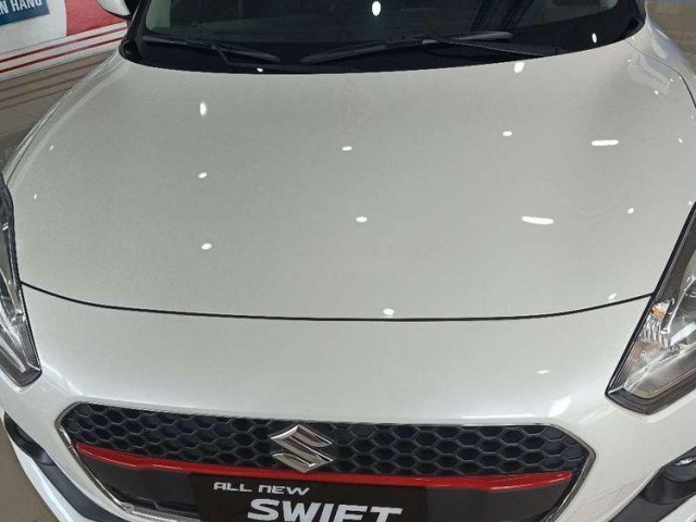 Bán Suzuki Swift sản xuất năm 2019, màu trắng, xe nhập