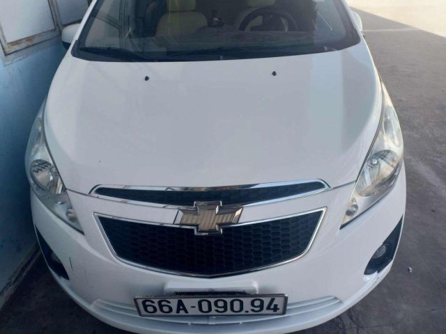 Gia đình bán Chevrolet Spark 2012, màu trắng, xe nhập