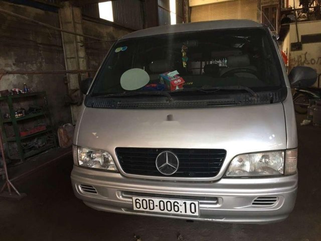 Gia đình bán Mercedes MB đời 2004, màu bạc, nhập khẩu0