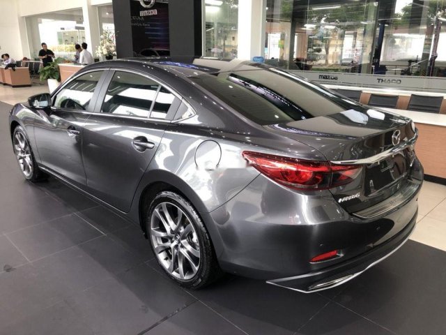 Bán xe Mazda 6 2018, màu xám, giá chỉ 849 triệu