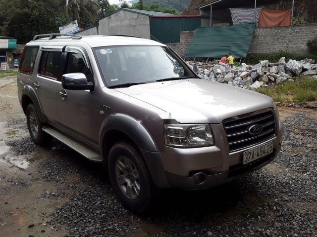 Cần bán gấp Ford Everest sản xuất 2009 giá cạnh tranh0