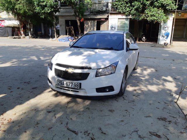 Tôi cần bán xe Chevrolet Cruze 2013 màu trắng, xe đi ít, xe số sàn, đã đi 80.000km, vui lòng liên hệ để xem xe0