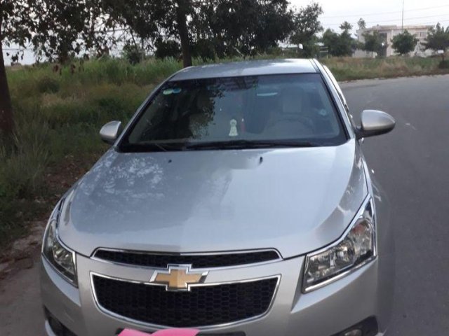 Bán ô tô Chevrolet Cruze 2010, màu bạc như mới