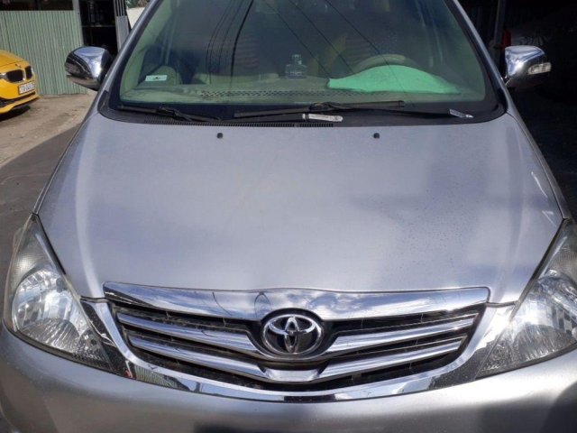 Cần bán lại xe Toyota Innova MT 2009, giá chỉ 280 triệu