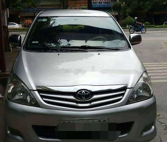 Bán ô tô Toyota Innova sản xuất năm 2010, màu bạc, giá tốt0