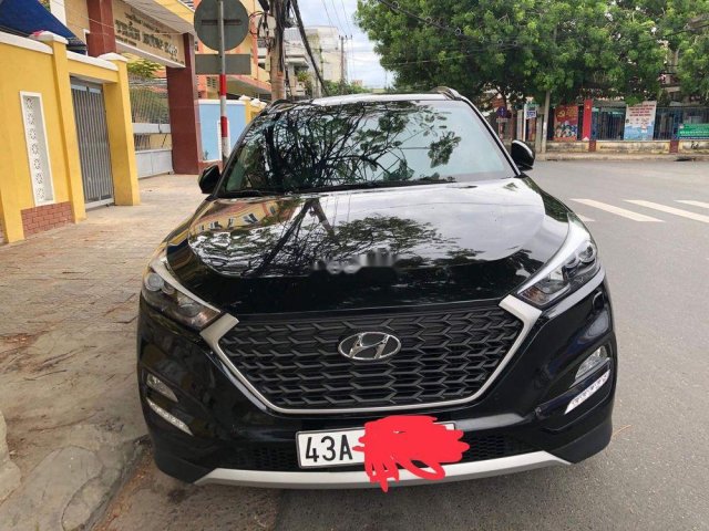 Bán Hyundai Tucson 2018, màu đen xe gia đình0