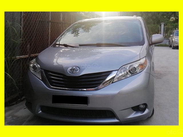 Bán Toyota Sienna LE 2011, nhập Mỹ, đi 190.000 km, xe chính chủ0