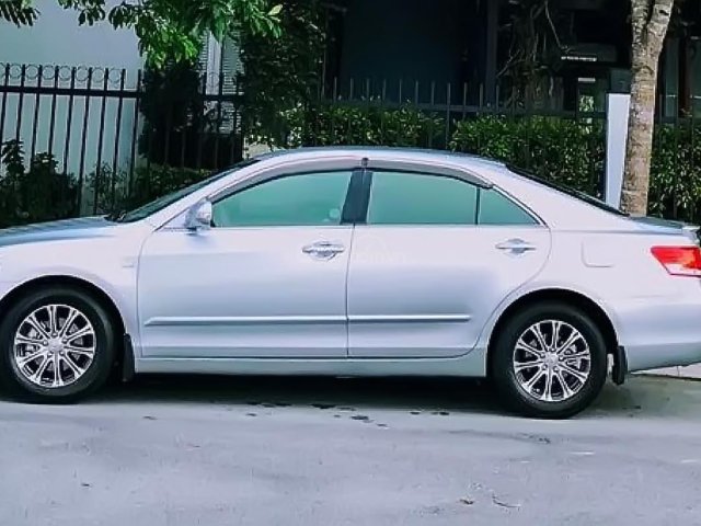 Bán Toyota Camry 2.4G 2009, màu bạc0