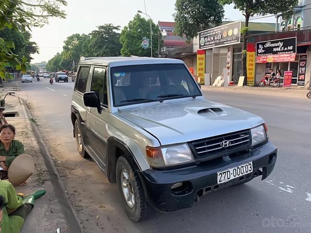 Bán Hyundai Galloper 2.5 MT sản xuất 2001, xe nhập, số sàn 