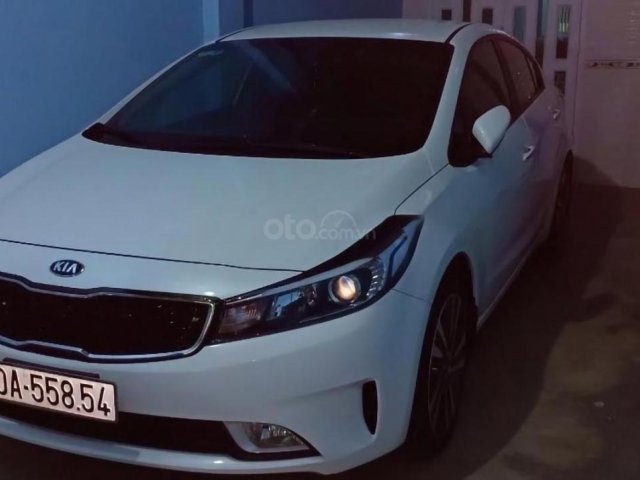 Bán Kia Cerato đời 2018, màu trắng, giá 510tr