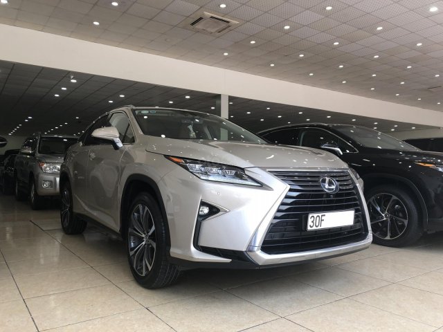 Bán Lexus RX350 màu vàng sản xuất 2017, đăng ký cá nhân 2018